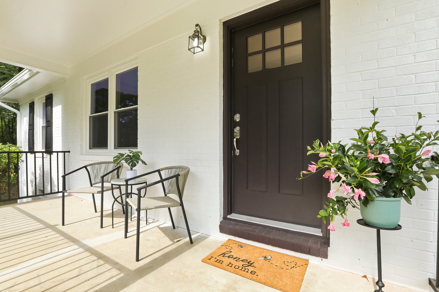 Welcoming front porch at 707 Dickens Street